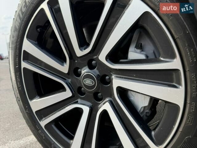 Чорний Ленд Ровер Рендж Ровер, об'ємом двигуна 3 л та пробігом 38 тис. км за 148000 $, фото 19 на Automoto.ua