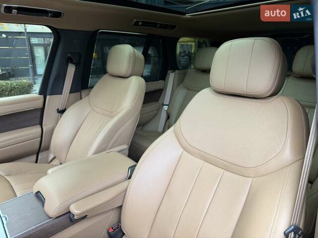 Ленд Ровер Рендж Ровер 2022 в Киеве на Automoto.ua Черный Ленд Ровер Рендж Ровер, объемом двигателя 3 л и пробегом 38 тыс. км за 149900 $, фото 13 на Automoto.ua