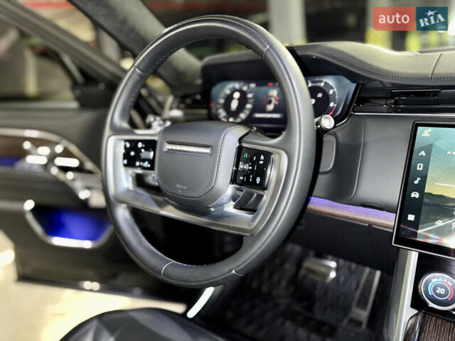 Ленд Ровер Рендж Ровер 2022 в Киеве на Automoto.ua Черный Ленд Ровер Рендж Ровер, объемом двигателя 4.4 л и пробегом 36 тыс. км за 169900 $, фото 47 на Automoto.ua
