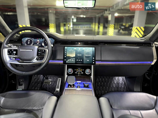 Ленд Ровер Рендж Ровер 2022 в Киеве на Automoto.ua Черный Ленд Ровер Рендж Ровер, объемом двигателя 4.4 л и пробегом 36 тыс. км за 169900 $, фото 37 на Automoto.ua