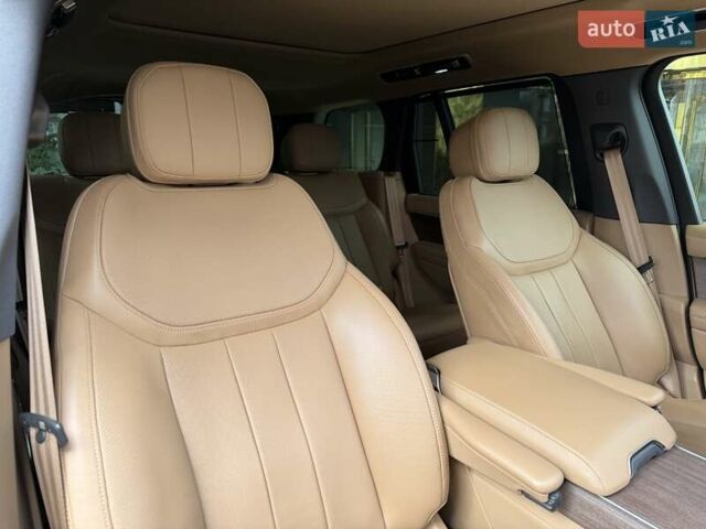 Ленд Ровер Рендж Ровер 2022 в Киеве на Automoto.ua Черный Ленд Ровер Рендж Ровер, объемом двигателя 3 л и пробегом 38 тыс. км за 149900 $, фото 11 на Automoto.ua