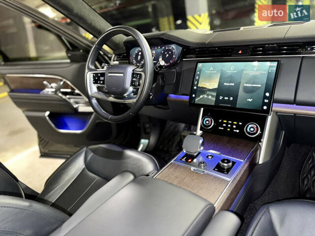 Ленд Ровер Рендж Ровер 2022 в Киеве на Automoto.ua Черный Ленд Ровер Рендж Ровер, объемом двигателя 4.4 л и пробегом 36 тыс. км за 169900 $, фото 43 на Automoto.ua