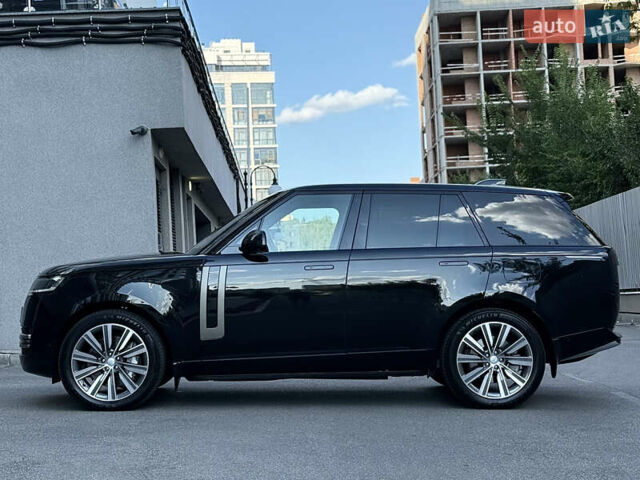 Ленд Ровер Рендж Ровер 2022 в Киеве на Automoto.ua Черный Ленд Ровер Рендж Ровер, объемом двигателя 3 л и пробегом 49 тыс. км за 150000 $, фото 23 на Automoto.ua