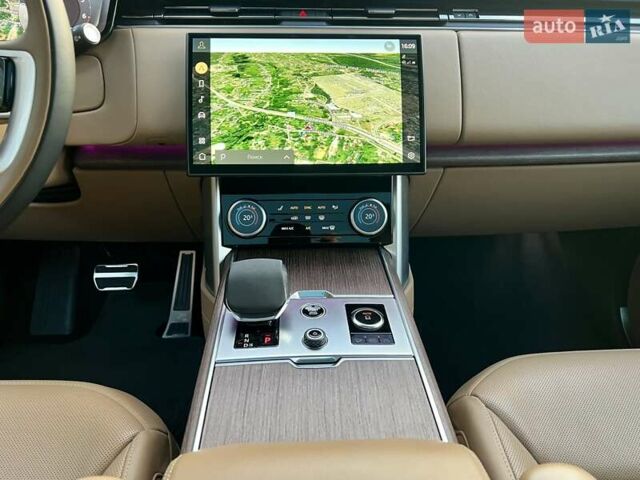 Ленд Ровер Рендж Ровер 2022 в Киеве на Automoto.ua Черный Ленд Ровер Рендж Ровер, объемом двигателя 3 л и пробегом 52 тыс. км за 153900 $, фото 77 на Automoto.ua