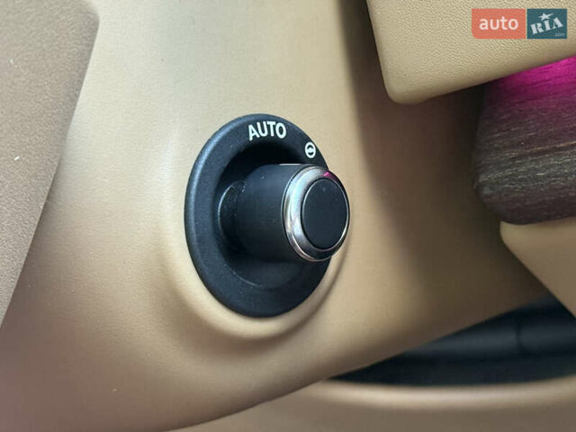 Черный Ленд Ровер Рендж Ровер, объемом двигателя 3 л и пробегом 49 тыс. км за 150000 $, фото 71 на Automoto.ua