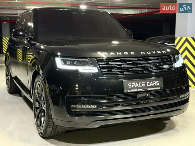 Ленд Ровер Рендж Ровер 2022 в Киеве на Automoto.ua Черный Ленд Ровер Рендж Ровер, объемом двигателя 4.4 л и пробегом 36 тыс. км за 169900 $, фото 8 на Automoto.ua