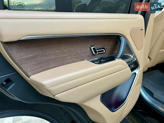 Ленд Ровер Рендж Ровер 2022 в Киеве на Automoto.ua Черный Ленд Ровер Рендж Ровер, объемом двигателя 3 л и пробегом 52 тыс. км за 153900 $, фото 32 на Automoto.ua