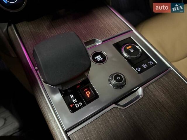 Черный Ленд Ровер Рендж Ровер, объемом двигателя 3 л и пробегом 45 тыс. км за 156500 $, фото 50 на Automoto.ua