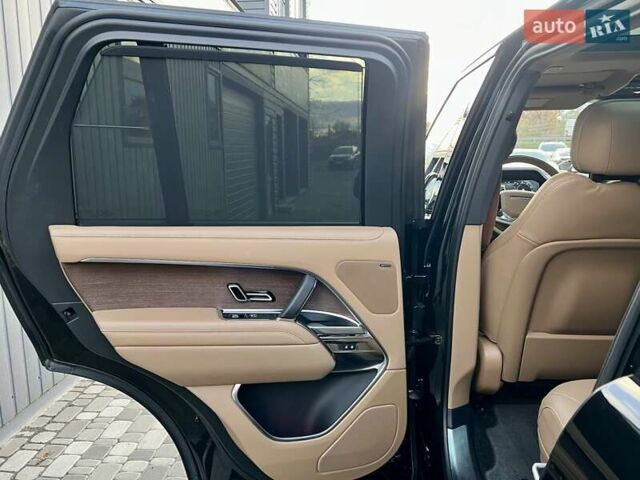 Ленд Ровер Рендж Ровер 2022 в Киеве на Automoto.ua Черный Ленд Ровер Рендж Ровер, объемом двигателя 3 л и пробегом 52 тыс. км за 153900 $, фото 30 на Automoto.ua