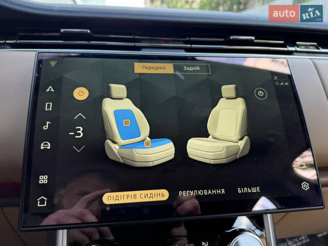 Ленд Ровер Рендж Ровер 2022 в Киеве на Automoto.ua Черный Ленд Ровер Рендж Ровер, объемом двигателя 3 л и пробегом 49 тыс. км за 150000 $, фото 83 на Automoto.ua