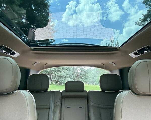 Чорний Ленд Ровер Рендж Ровер, об'ємом двигуна 3 л та пробігом 54 тис. км за 145000 $, фото 8 на Automoto.ua