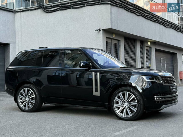 Ленд Ровер Рендж Ровер 2022 в Киеве на Automoto.ua Черный Ленд Ровер Рендж Ровер, объемом двигателя 3 л и пробегом 49 тыс. км за 150000 $, фото 12 на Automoto.ua