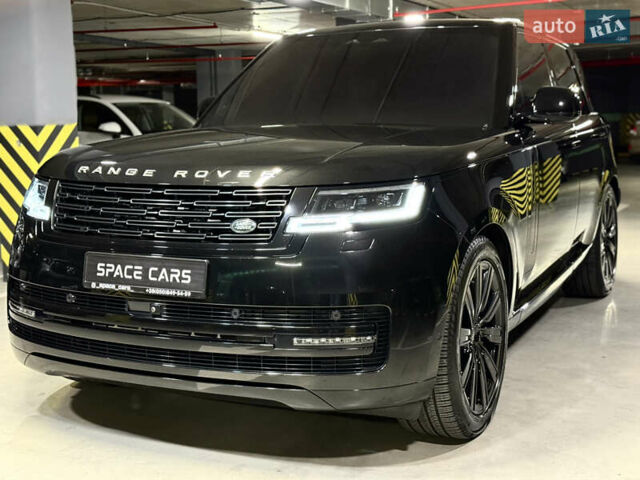 Ленд Ровер Рендж Ровер 2022 в Киеве на Automoto.ua Черный Ленд Ровер Рендж Ровер, объемом двигателя 4.4 л и пробегом 36 тыс. км за 169900 $, фото 6 на Automoto.ua