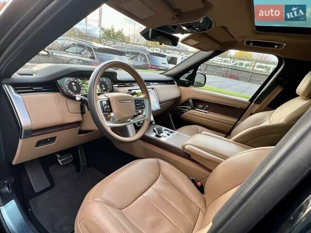 Ленд Ровер Рендж Ровер 2022 в Киеве на Automoto.ua Черный Ленд Ровер Рендж Ровер, объемом двигателя 3 л и пробегом 52 тыс. км за 153900 $, фото 27 на Automoto.ua