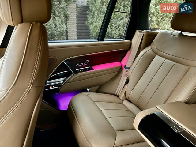 Чорний Ленд Ровер Рендж Ровер, об'ємом двигуна 3 л та пробігом 72 тис. км за 157000 $, фото 73 на Automoto.ua