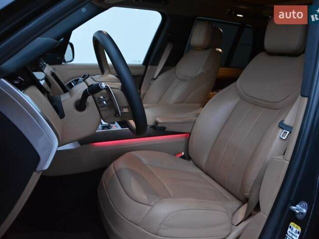 Черный Ленд Ровер Рендж Ровер, объемом двигателя 3 л и пробегом 53 тыс. км за 156000 $, фото 3 на Automoto.ua