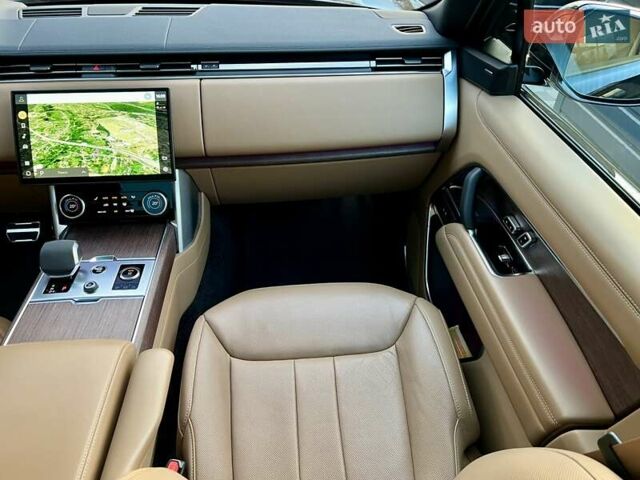 Ленд Ровер Рендж Ровер 2022 в Киеве на Automoto.ua Черный Ленд Ровер Рендж Ровер, объемом двигателя 3 л и пробегом 52 тыс. км за 153900 $, фото 79 на Automoto.ua