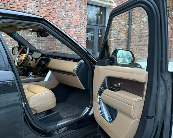 Черный Ленд Ровер Рендж Ровер, объемом двигателя 3 л и пробегом 66 тыс. км за 144000 $, фото 11 на Automoto.ua