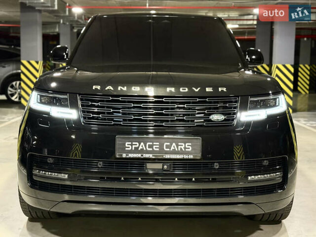 Ленд Ровер Рендж Ровер 2022 в Киеве на Automoto.ua Черный Ленд Ровер Рендж Ровер, объемом двигателя 4.4 л и пробегом 36 тыс. км за 169900 $, фото 5 на Automoto.ua