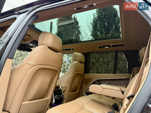 Чорний Ленд Ровер Рендж Ровер, об'ємом двигуна 3 л та пробігом 72 тис. км за 157000 $, фото 40 на Automoto.ua