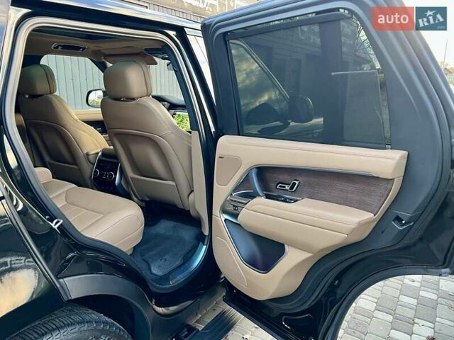 Ленд Ровер Рендж Ровер 2022 в Киеве на Automoto.ua Черный Ленд Ровер Рендж Ровер, объемом двигателя 3 л и пробегом 52 тыс. км за 153900 $, фото 50 на Automoto.ua