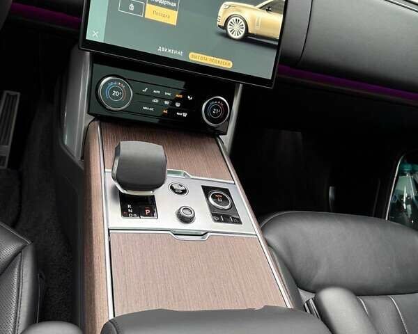 Черный Ленд Ровер Рендж Ровер, объемом двигателя 4.39 л и пробегом 32 тыс. км за 165000 $, фото 6 на Automoto.ua