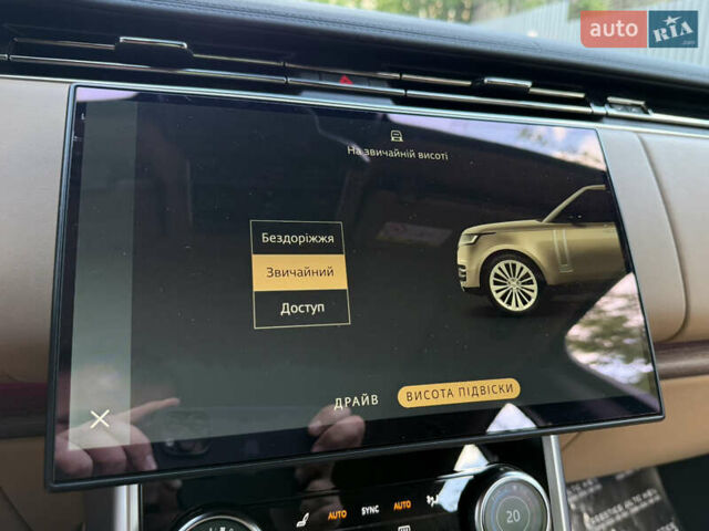 Ленд Ровер Рендж Ровер 2022 в Киеве на Automoto.ua Черный Ленд Ровер Рендж Ровер, объемом двигателя 3 л и пробегом 49 тыс. км за 150000 $, фото 78 на Automoto.ua