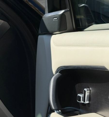 Чорний Ленд Ровер Рендж Ровер, об'ємом двигуна 3 л та пробігом 27 тис. км за 156500 $, фото 29 на Automoto.ua