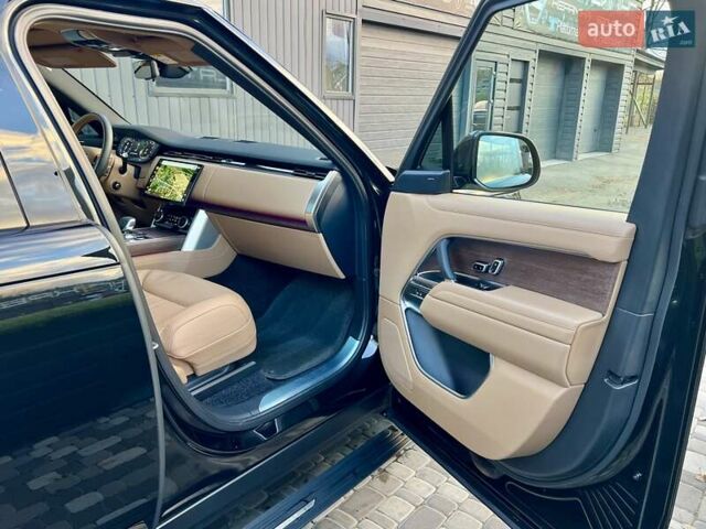 Ленд Ровер Рендж Ровер 2022 в Киеве на Automoto.ua Черный Ленд Ровер Рендж Ровер, объемом двигателя 3 л и пробегом 52 тыс. км за 153900 $, фото 59 на Automoto.ua