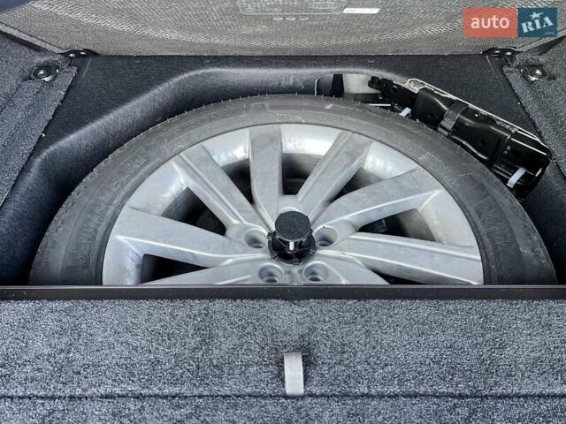 Черный Ленд Ровер Рендж Ровер, объемом двигателя 3 л и пробегом 94 тыс. км за 132900 $, фото 36 на Automoto.ua