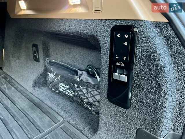Ленд Ровер Рендж Ровер 2022 в Киеве на Automoto.ua Черный Ленд Ровер Рендж Ровер, объемом двигателя 3 л и пробегом 52 тыс. км за 153900 $, фото 46 на Automoto.ua