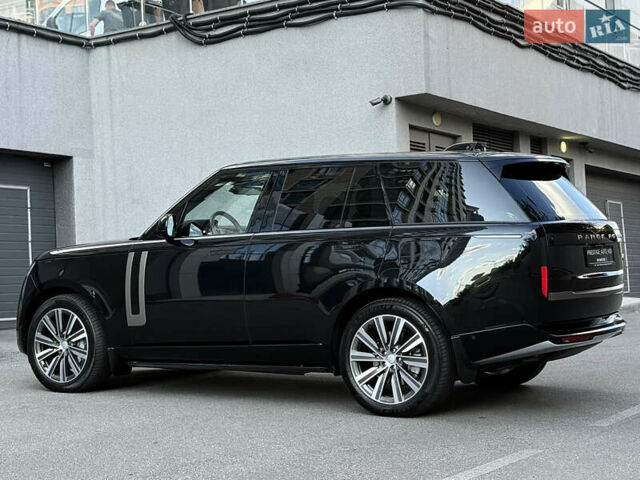Ленд Ровер Рендж Ровер 2022 в Киеве на Automoto.ua Черный Ленд Ровер Рендж Ровер, объемом двигателя 3 л и пробегом 49 тыс. км за 150000 $, фото 24 на Automoto.ua