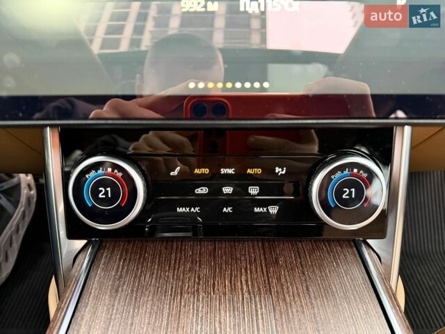 Чорний Ленд Ровер Рендж Ровер, об'ємом двигуна 3 л та пробігом 88 тис. км за 132000 $, фото 71 на Automoto.ua