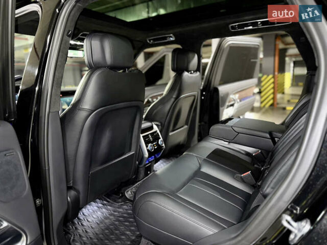 Чорний Ленд Ровер Рендж Ровер, об'ємом двигуна 4.4 л та пробігом 36 тис. км за 165000 $, фото 28 на Automoto.ua