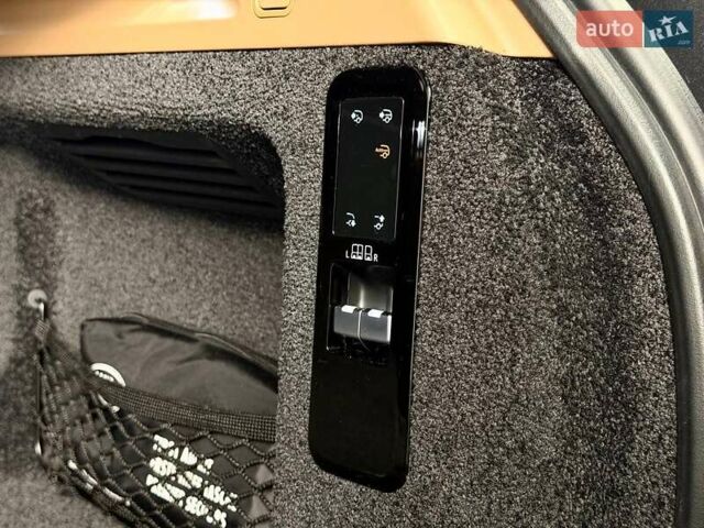 Черный Ленд Ровер Рендж Ровер, объемом двигателя 3 л и пробегом 59 тыс. км за 153500 $, фото 72 на Automoto.ua