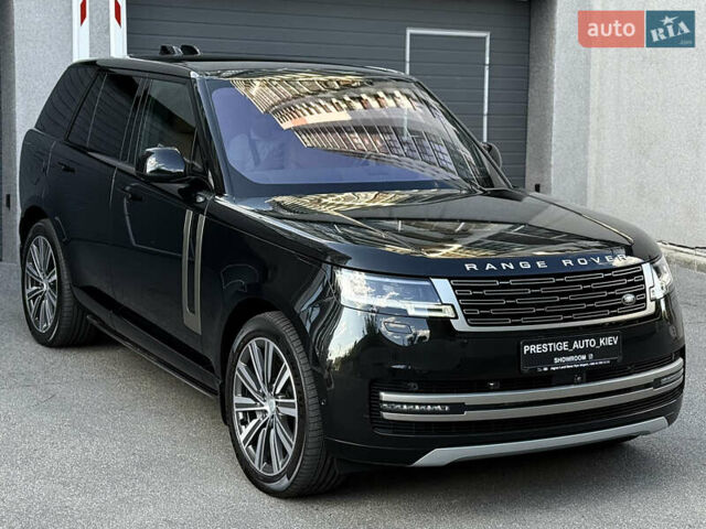 Ленд Ровер Рендж Ровер 2022 в Киеве на Automoto.ua Черный Ленд Ровер Рендж Ровер, объемом двигателя 3 л и пробегом 49 тыс. км за 150000 $, фото 8 на Automoto.ua