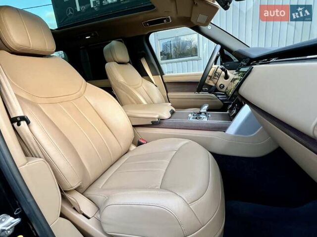 Ленд Ровер Рендж Ровер 2022 в Киеве на Automoto.ua Черный Ленд Ровер Рендж Ровер, объемом двигателя 3 л и пробегом 52 тыс. км за 153900 $, фото 68 на Automoto.ua