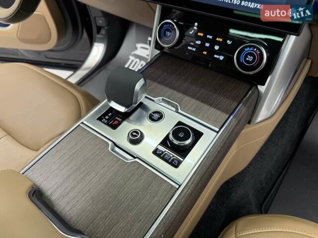 Ленд Ровер Рендж Ровер 2022 в Киеве на Automoto.ua Черный Ленд Ровер Рендж Ровер, объемом двигателя 3 л и пробегом 61 тыс. км за 148700 $, фото 56 на Automoto.ua