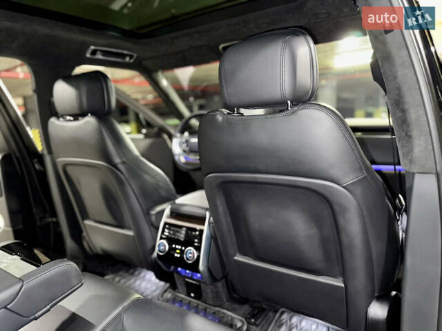 Черный Ленд Ровер Рендж Ровер, объемом двигателя 4.4 л и пробегом 37 тыс. км за 164000 $, фото 37 на Automoto.ua