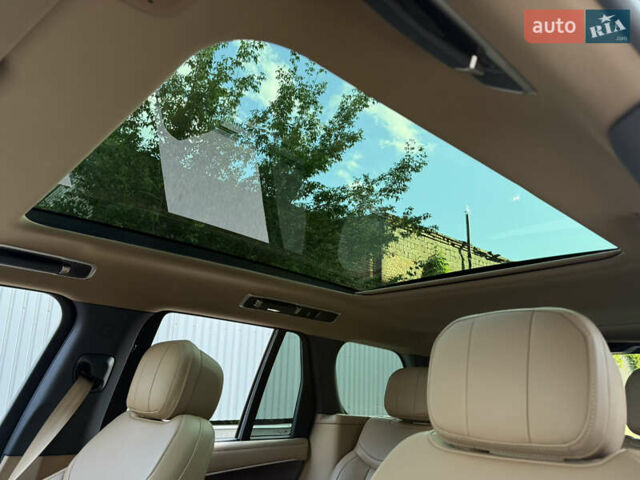 Черный Ленд Ровер Рендж Ровер, объемом двигателя 3 л и пробегом 49 тыс. км за 150000 $, фото 95 на Automoto.ua