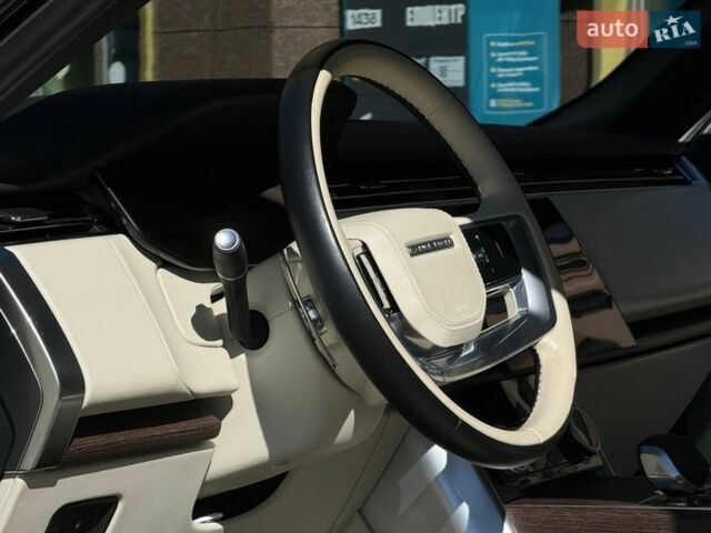 Чорний Ленд Ровер Рендж Ровер, об'ємом двигуна 3 л та пробігом 27 тис. км за 156500 $, фото 13 на Automoto.ua