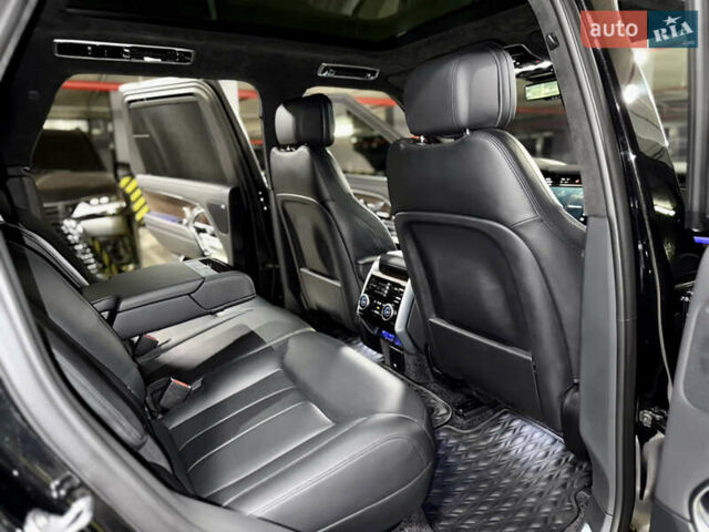 Черный Ленд Ровер Рендж Ровер, объемом двигателя 4.4 л и пробегом 37 тыс. км за 164000 $, фото 35 на Automoto.ua