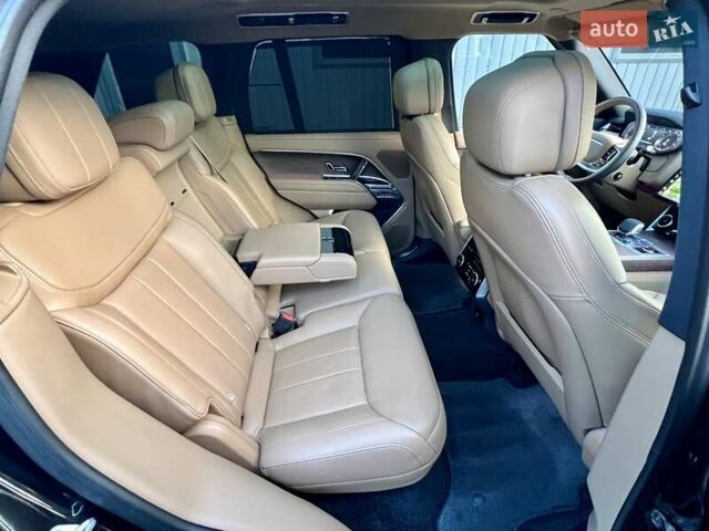 Ленд Ровер Рендж Ровер 2022 в Киеве на Automoto.ua Черный Ленд Ровер Рендж Ровер, объемом двигателя 3 л и пробегом 52 тыс. км за 153900 $, фото 57 на Automoto.ua