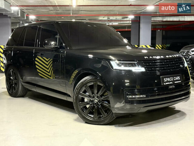 Ленд Ровер Рендж Ровер 2022 в Киеве на Automoto.ua Черный Ленд Ровер Рендж Ровер, объемом двигателя 4.4 л и пробегом 36 тыс. км за 169900 $, фото 4 на Automoto.ua