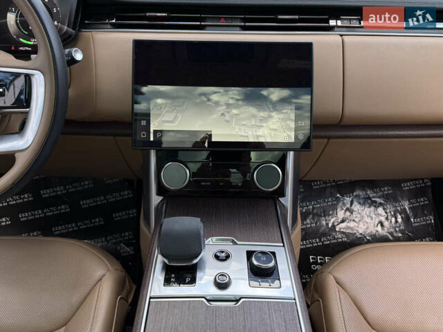 Черный Ленд Ровер Рендж Ровер, объемом двигателя 3 л и пробегом 49 тыс. км за 150000 $, фото 63 на Automoto.ua