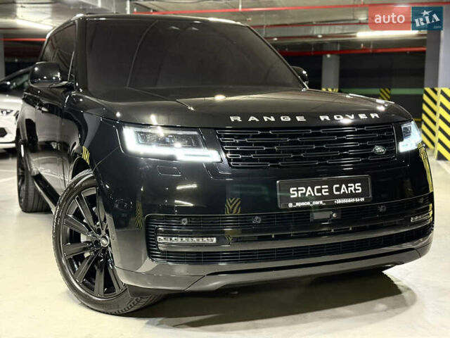 Ленд Ровер Рендж Ровер 2022 в Киеве на Automoto.ua Черный Ленд Ровер Рендж Ровер, объемом двигателя 4.4 л и пробегом 36 тыс. км за 169900 $, фото 1 на Automoto.ua