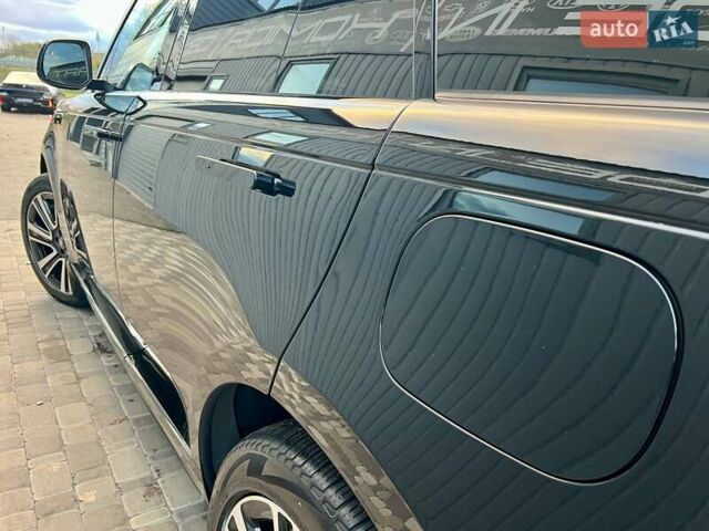 Ленд Ровер Рендж Ровер 2022 в Киеве на Automoto.ua Черный Ленд Ровер Рендж Ровер, объемом двигателя 3 л и пробегом 52 тыс. км за 153900 $, фото 94 на Automoto.ua