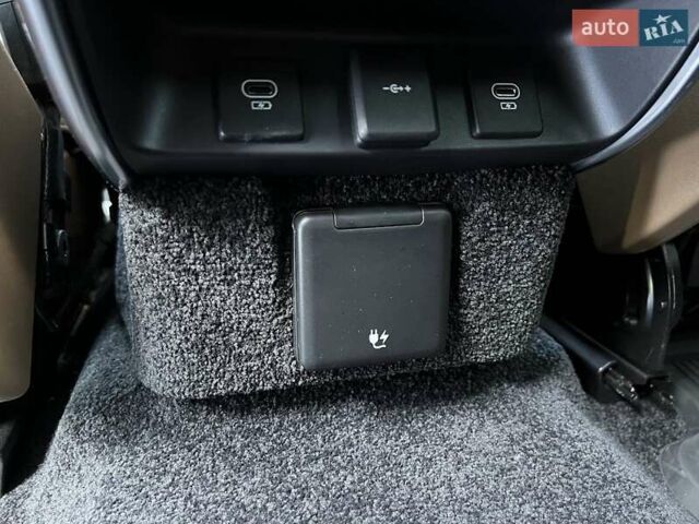 Черный Ленд Ровер Рендж Ровер, объемом двигателя 3 л и пробегом 94 тыс. км за 132900 $, фото 32 на Automoto.ua