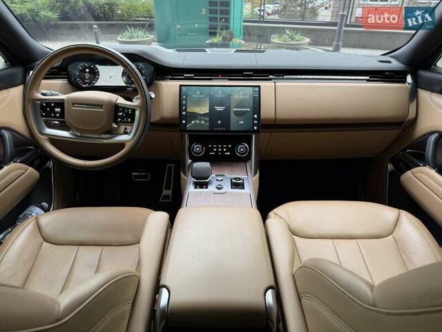 Ленд Ровер Рендж Ровер 2022 в Киеве на Automoto.ua Черный Ленд Ровер Рендж Ровер, объемом двигателя 3 л и пробегом 38 тыс. км за 149900 $, фото 6 на Automoto.ua