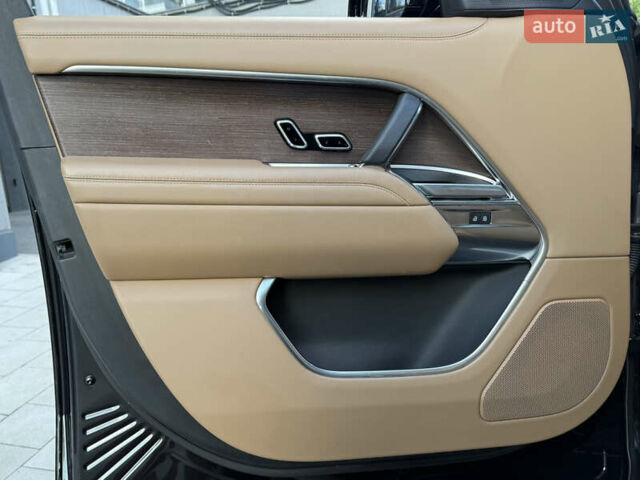 Черный Ленд Ровер Рендж Ровер, объемом двигателя 3 л и пробегом 49 тыс. км за 158000 $, фото 51 на Automoto.ua